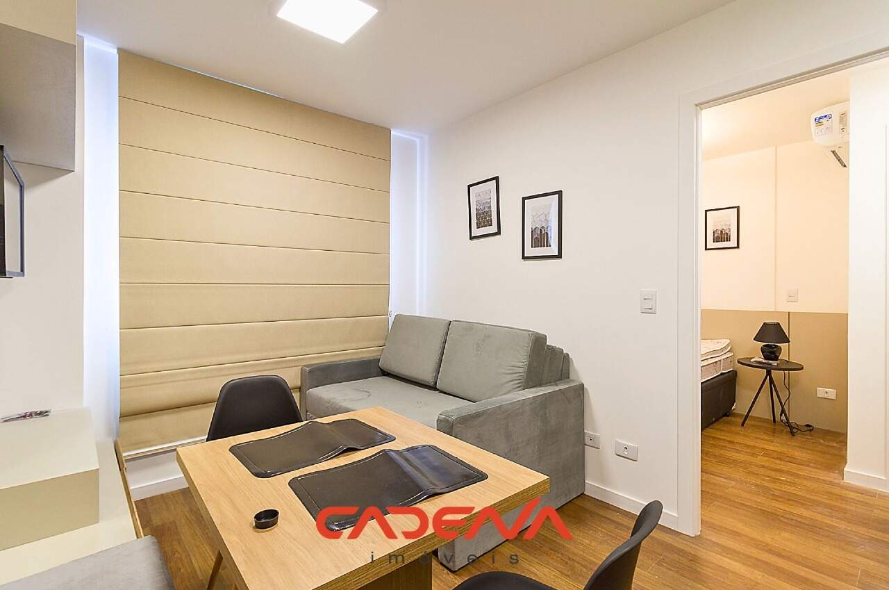 Apartamento para aluguel no Alto da Rua XV: