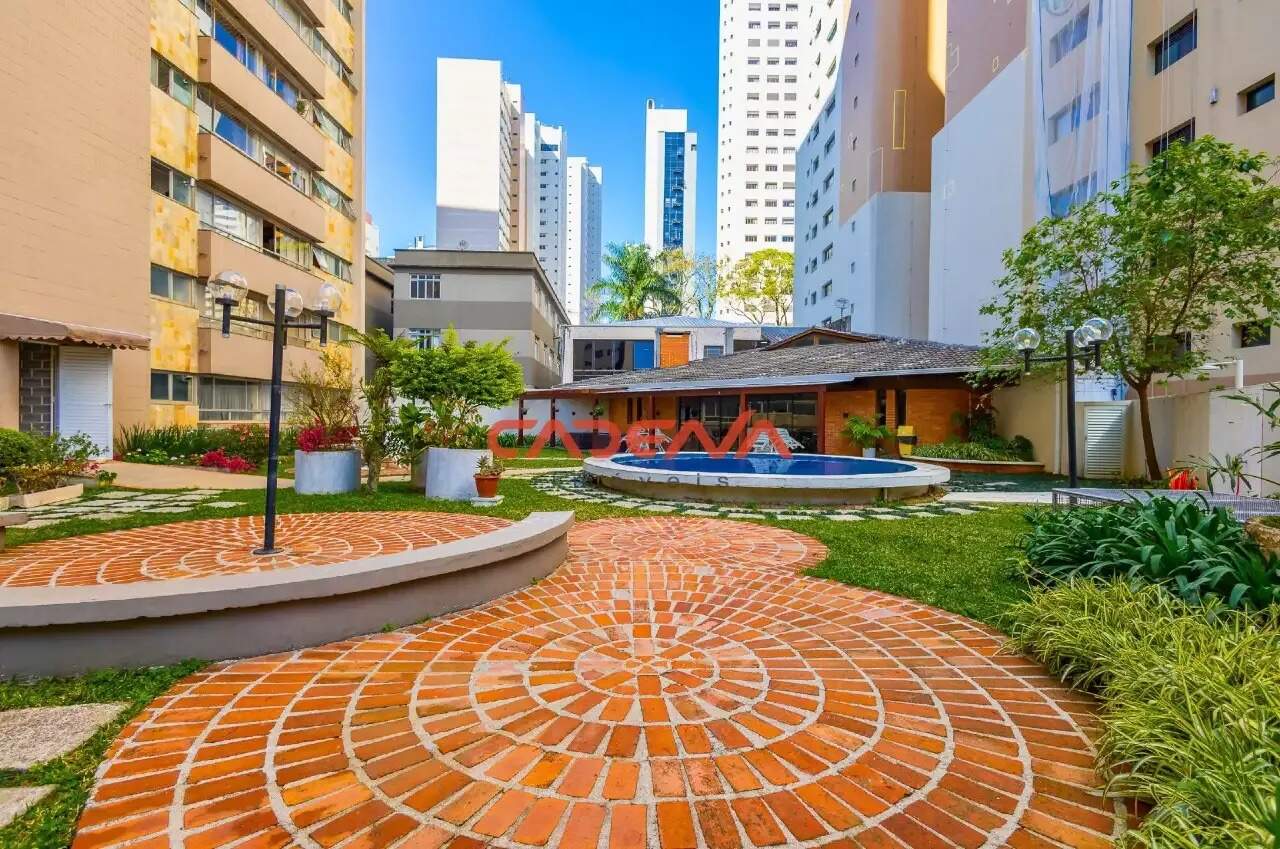 Apartamento à venda no Batel: