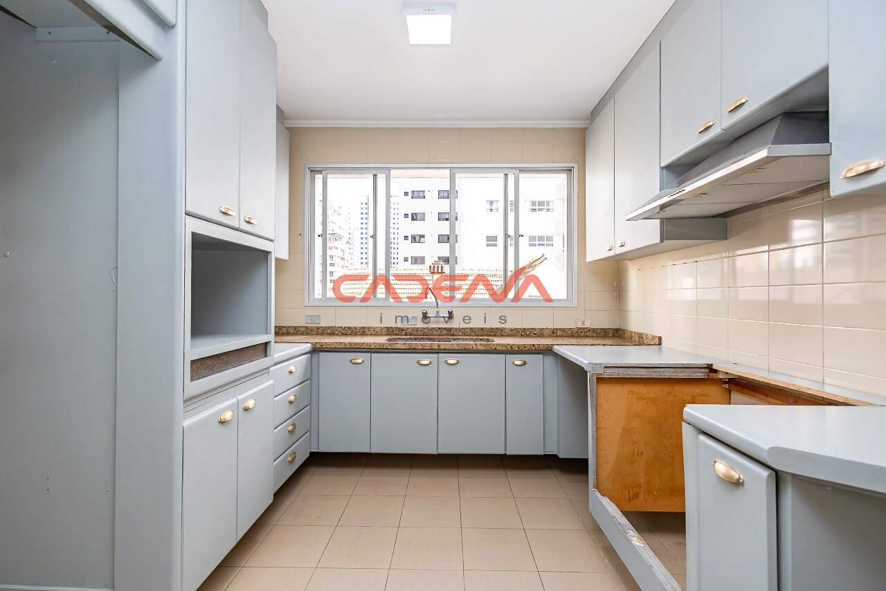 Apartamento para aluguel no Batel: 
