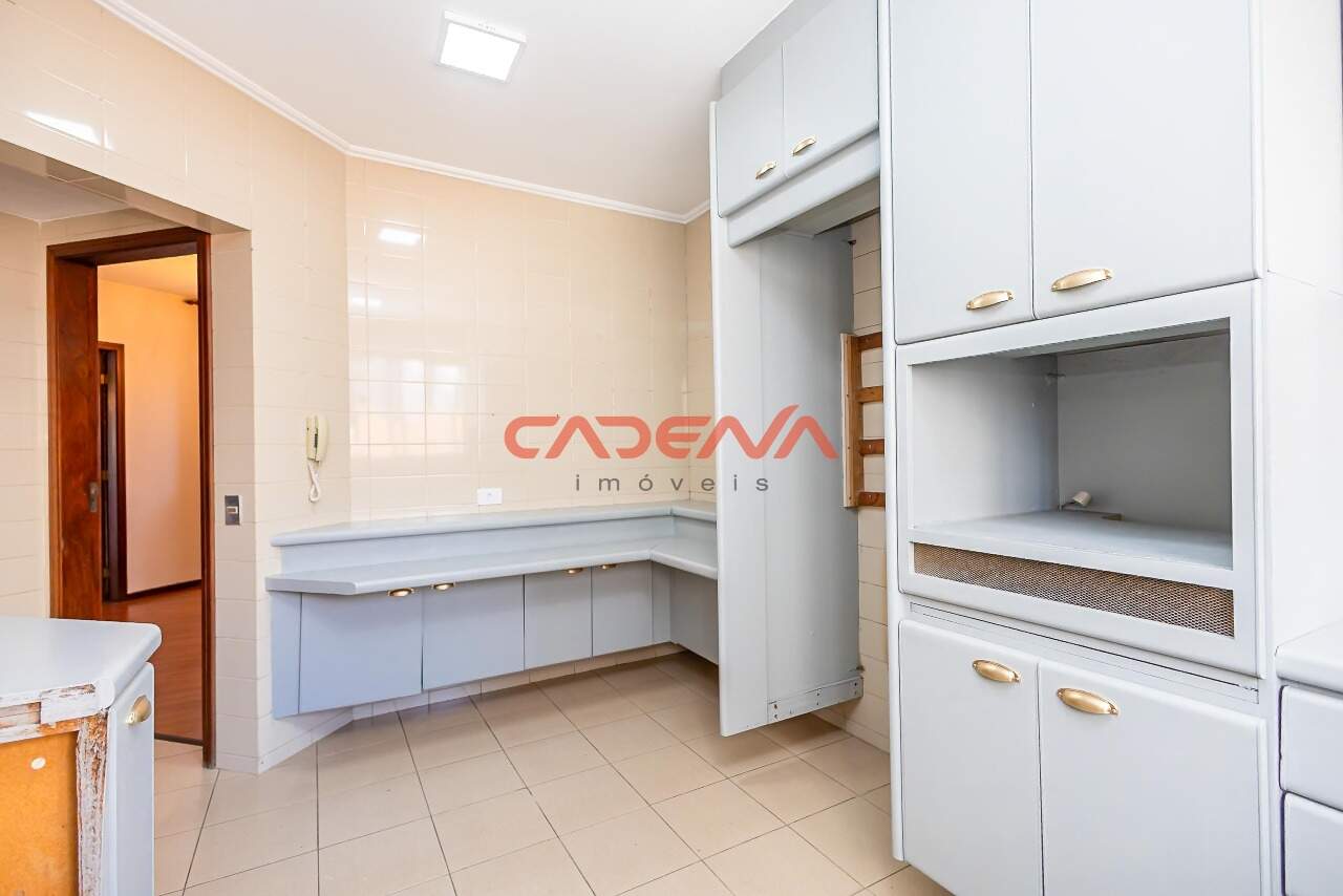 Apartamento para aluguel no Batel: 