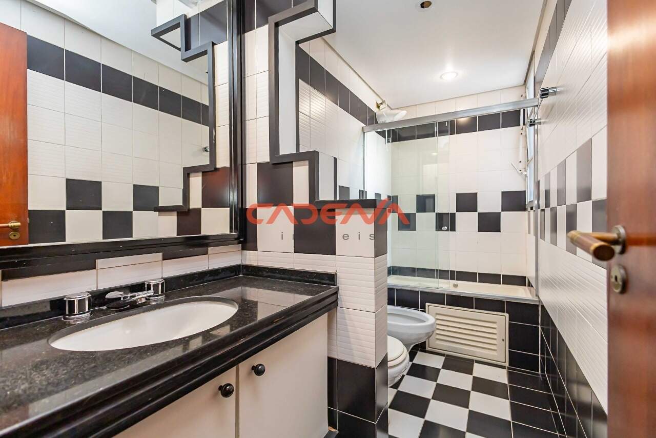 Apartamento para aluguel no Batel: 