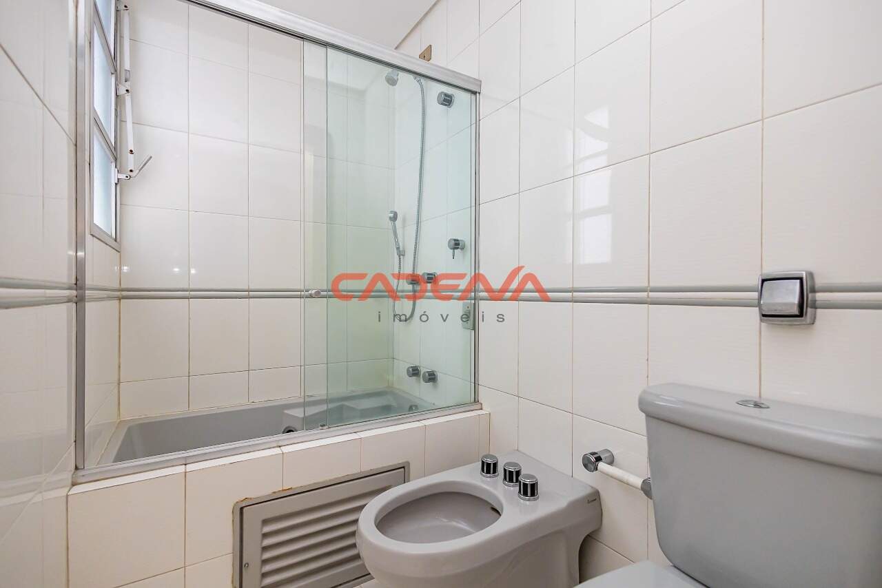 Apartamento para aluguel no Batel: 