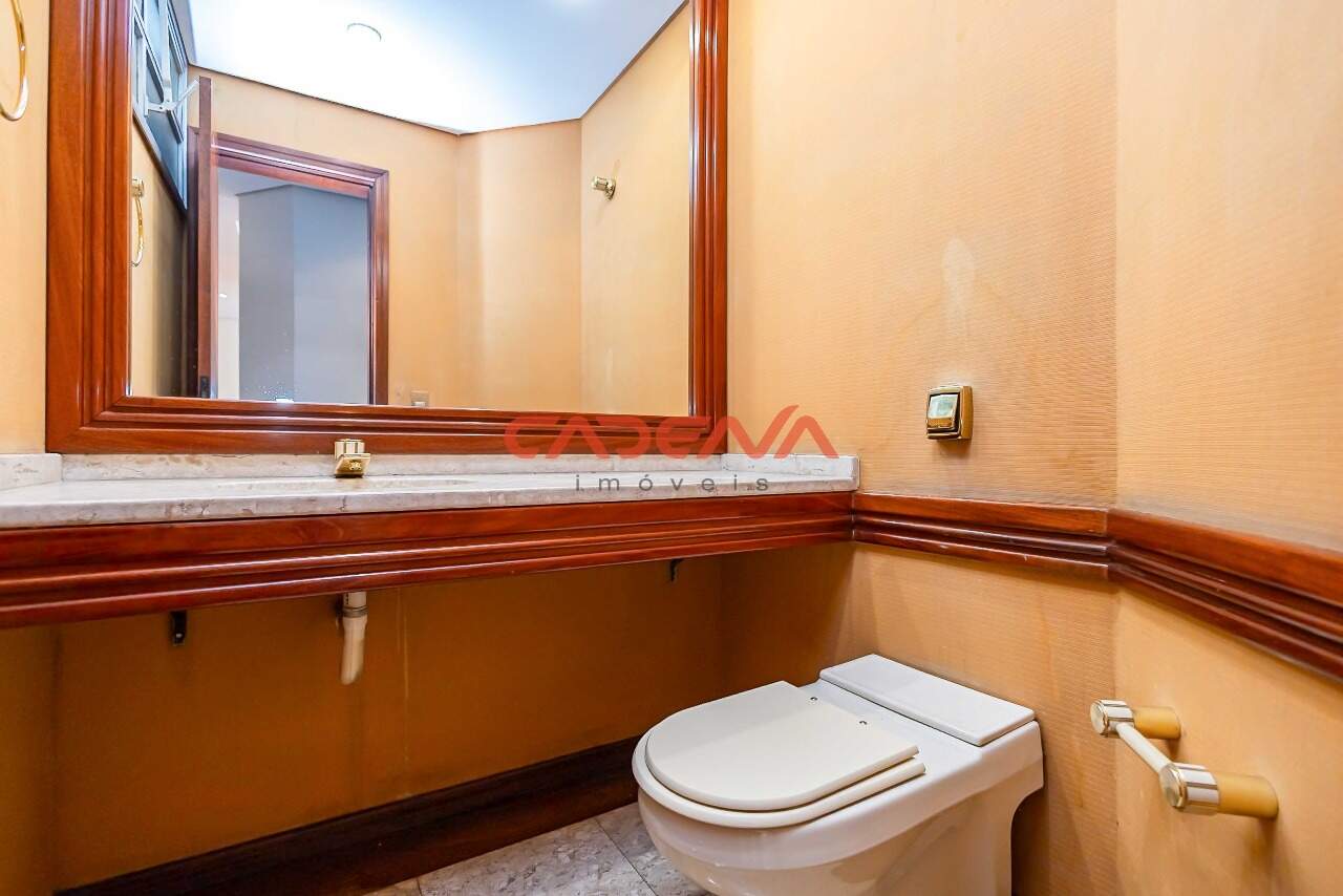 Apartamento para aluguel no Batel: 