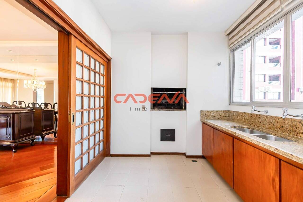Apartamento para aluguel no Batel: 
