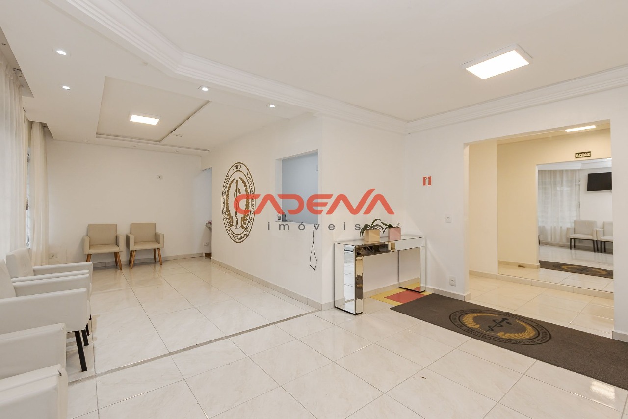 Casa à venda no Mercês: 