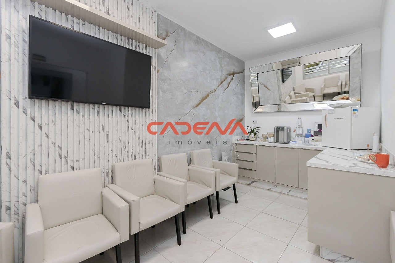 Casa à venda no Mercês: 