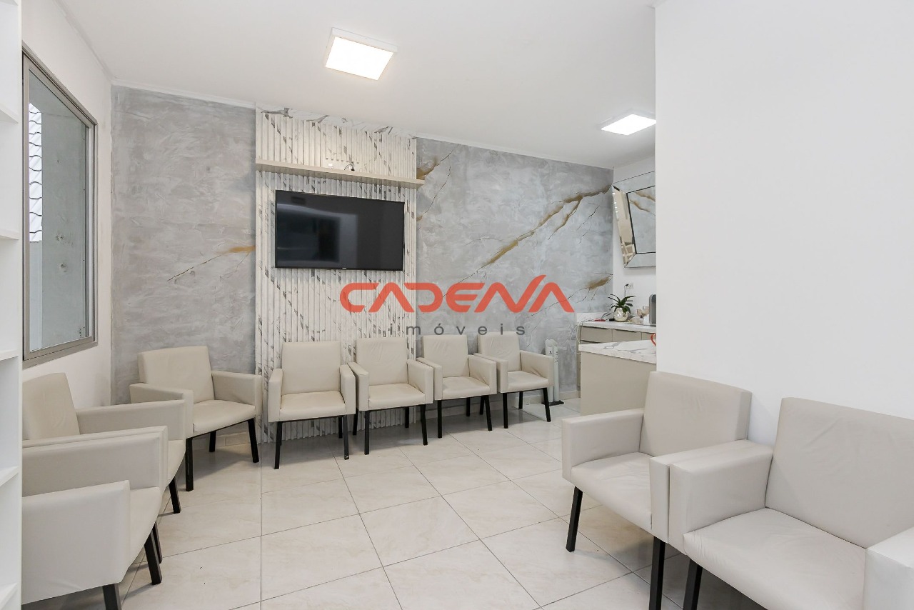 Casa à venda no Mercês: 