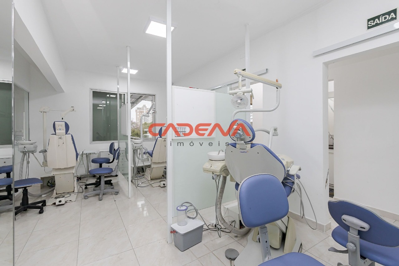 Casa à venda no Mercês: 