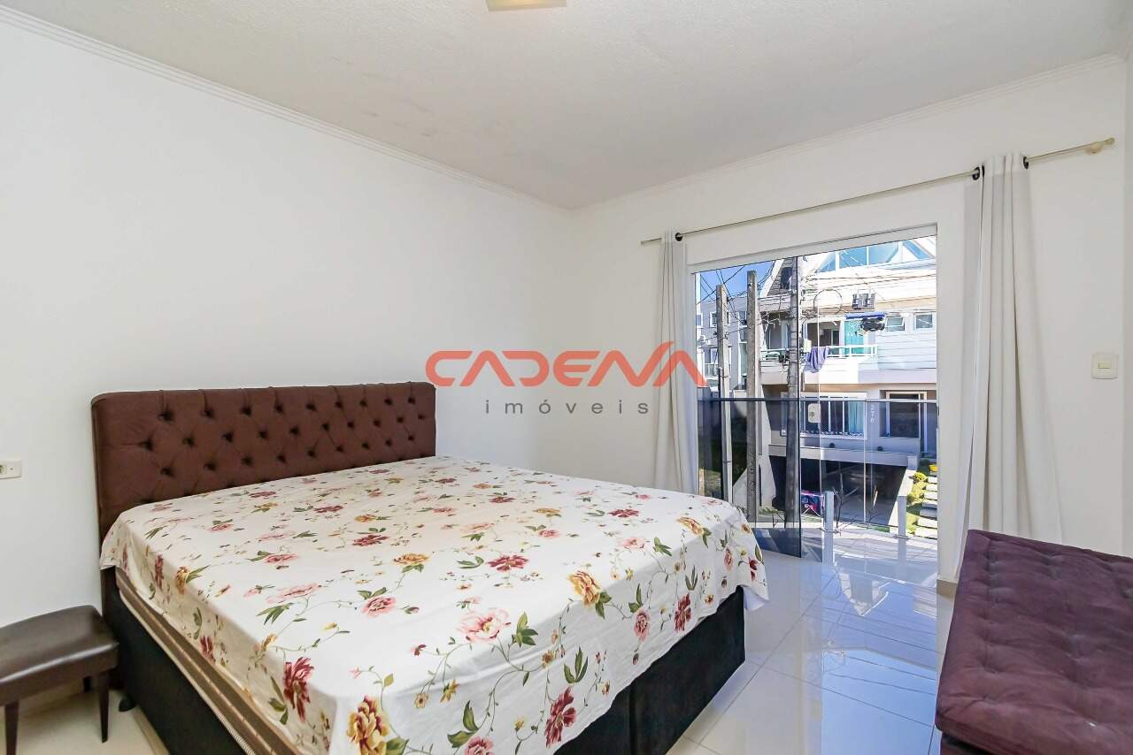 Casa em condomínio fechado à venda no Pinheirinho: