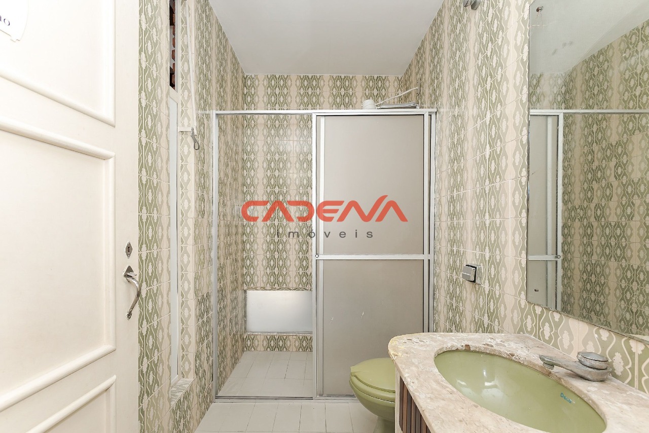 Casa à venda no Mercês: 