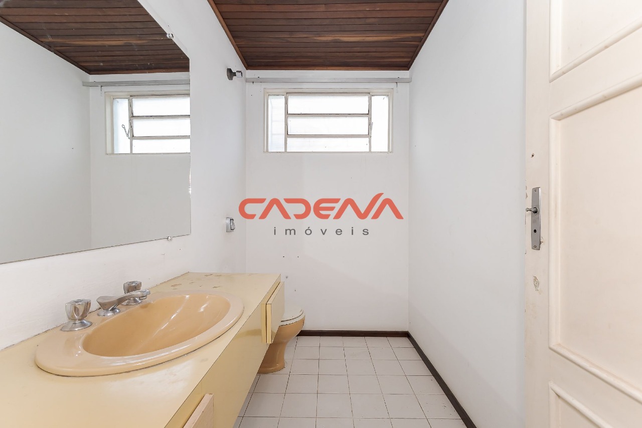 Casa à venda no Mercês: 