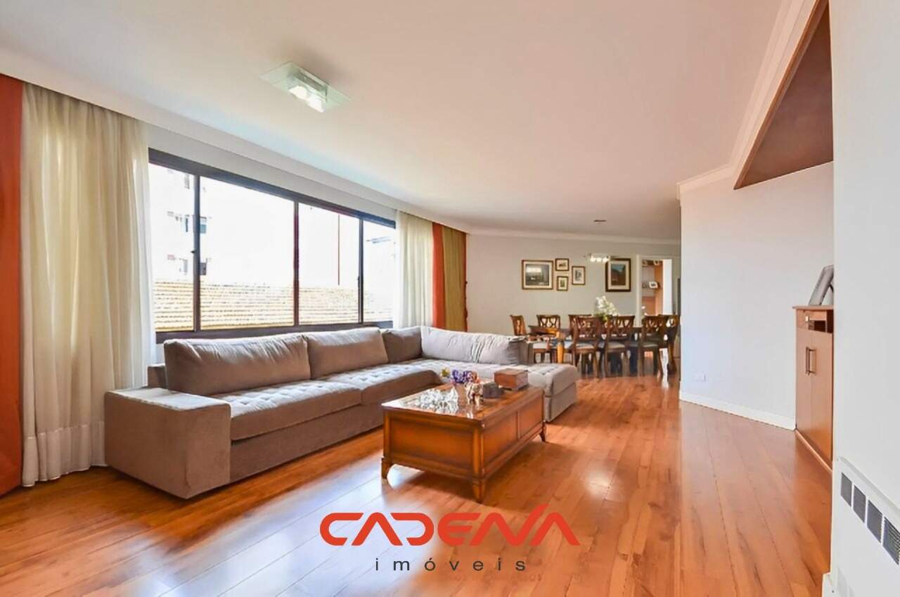 Apartamento à venda no Batel: 