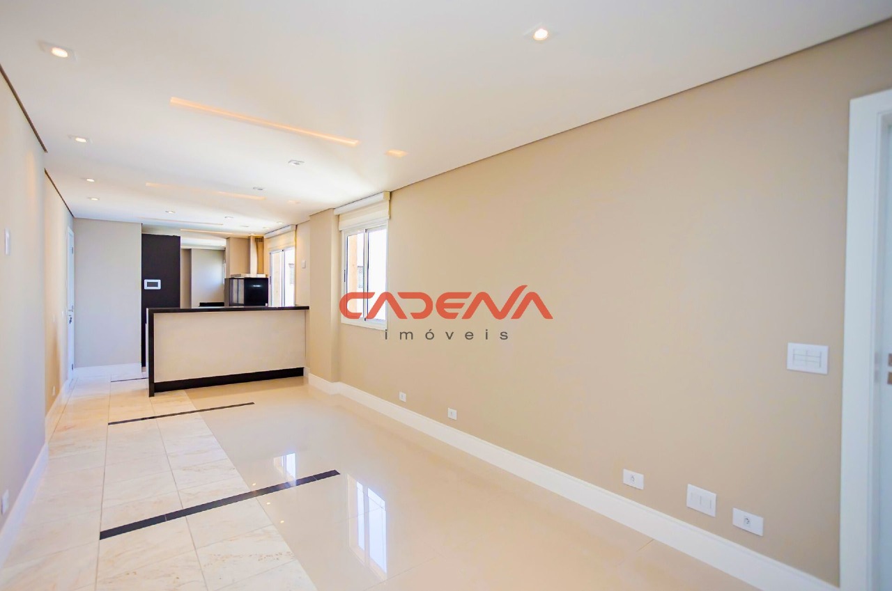 Cobertura à venda no Batel: 