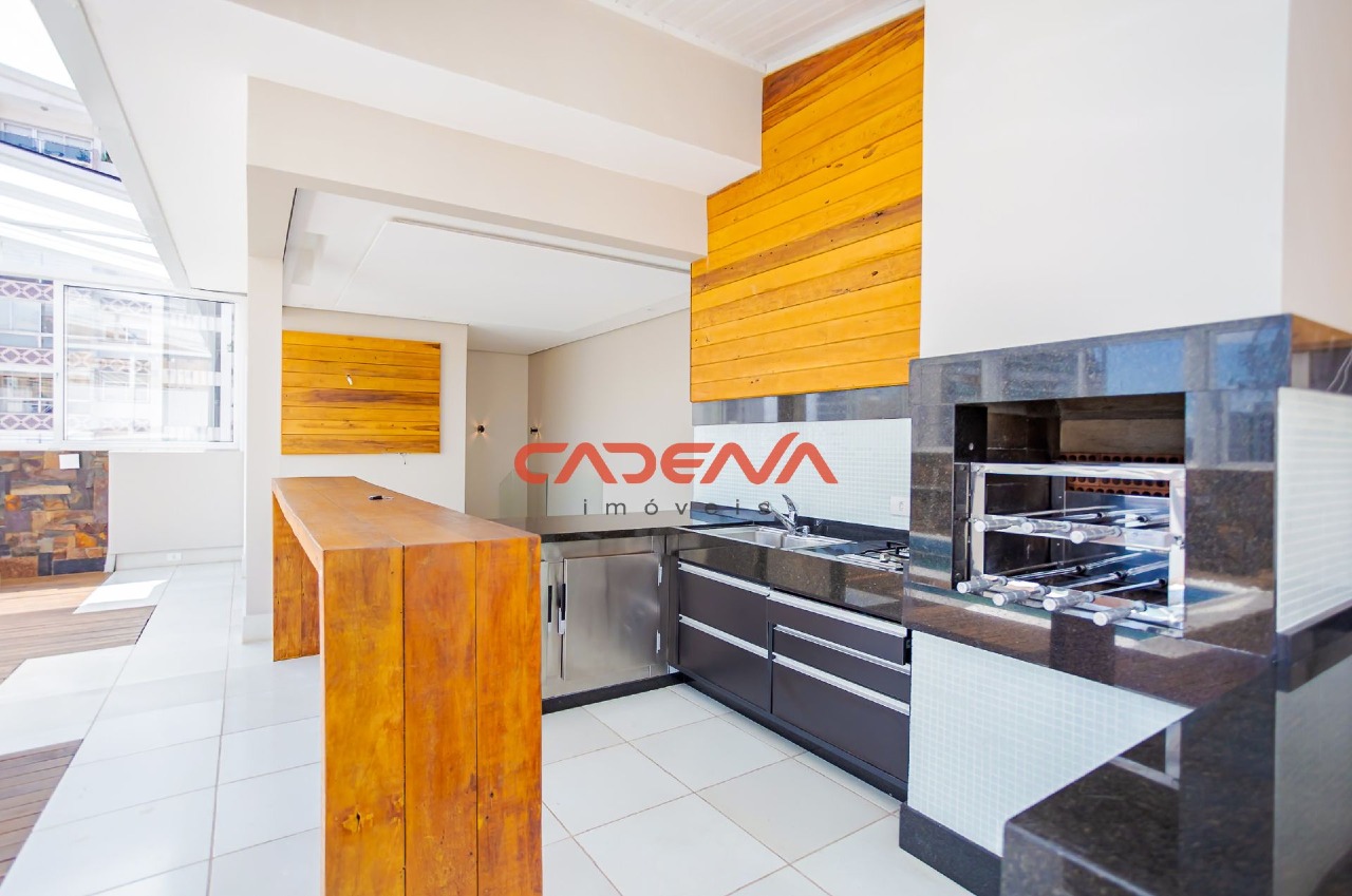 Cobertura à venda no Batel: 