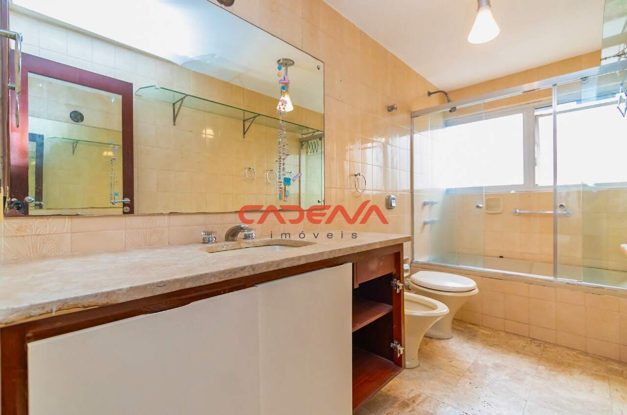 Apartamento à venda no Batel: 