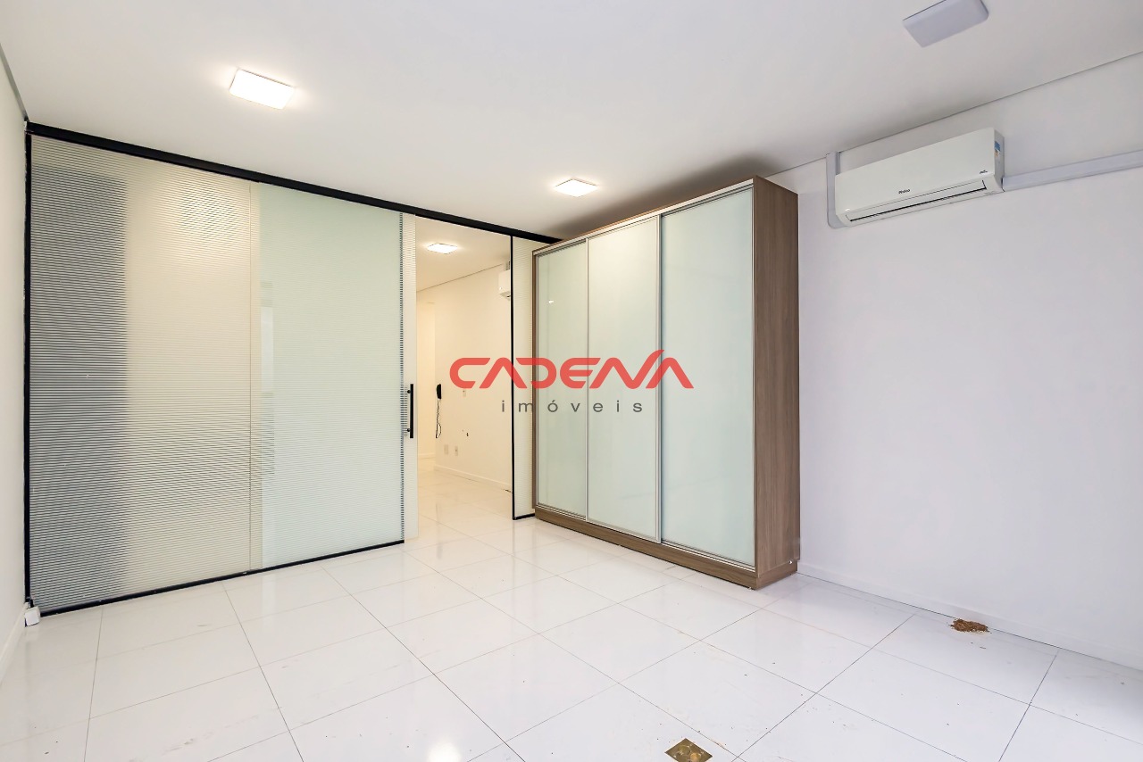 Sala para aluguel no Centro: 