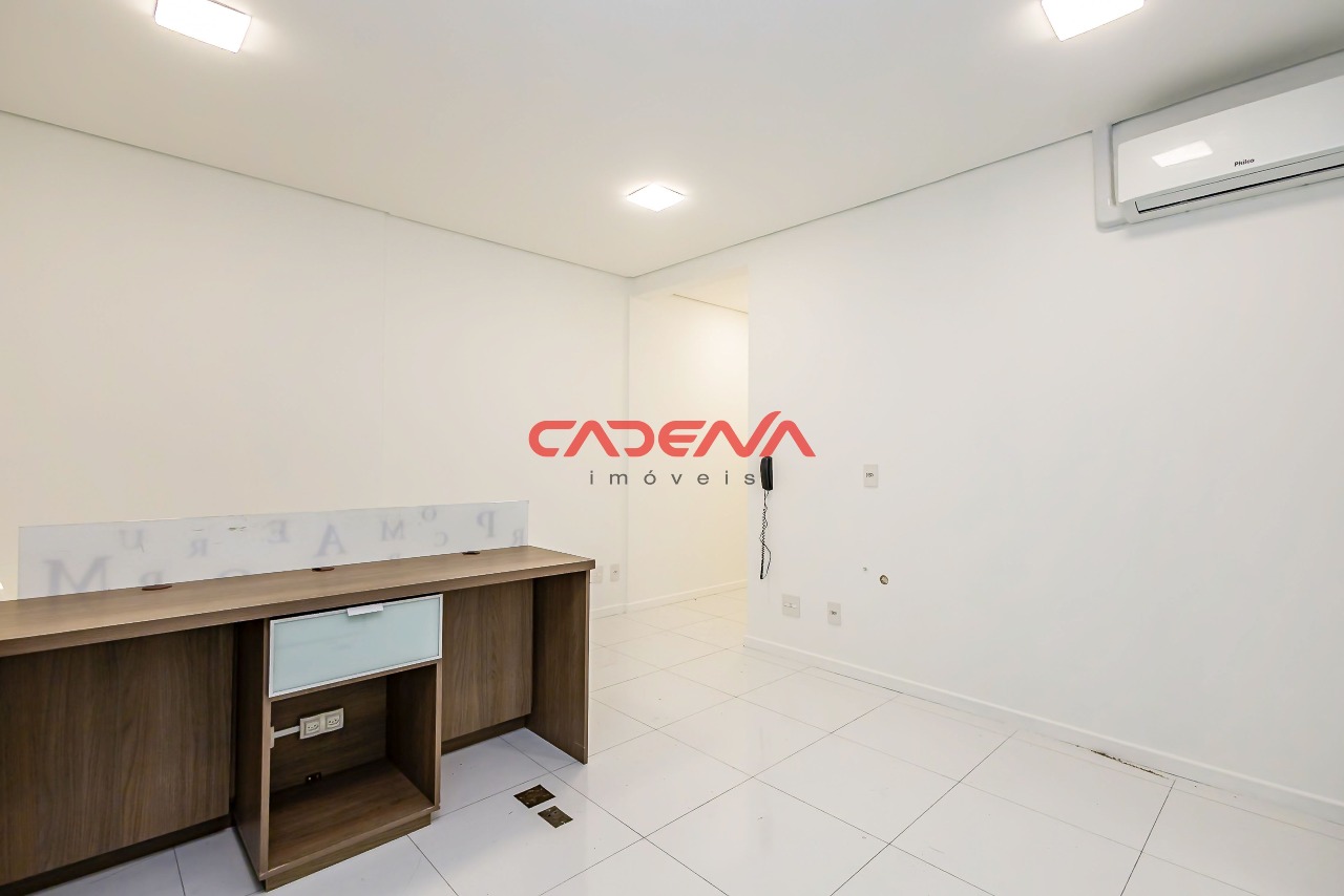 Sala para aluguel no Centro: 