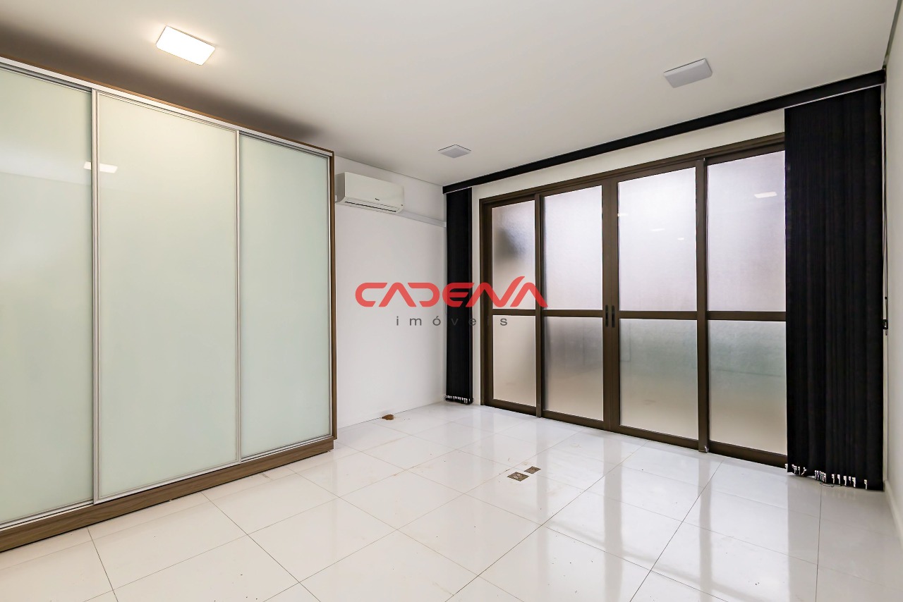 Sala para aluguel no Centro: 