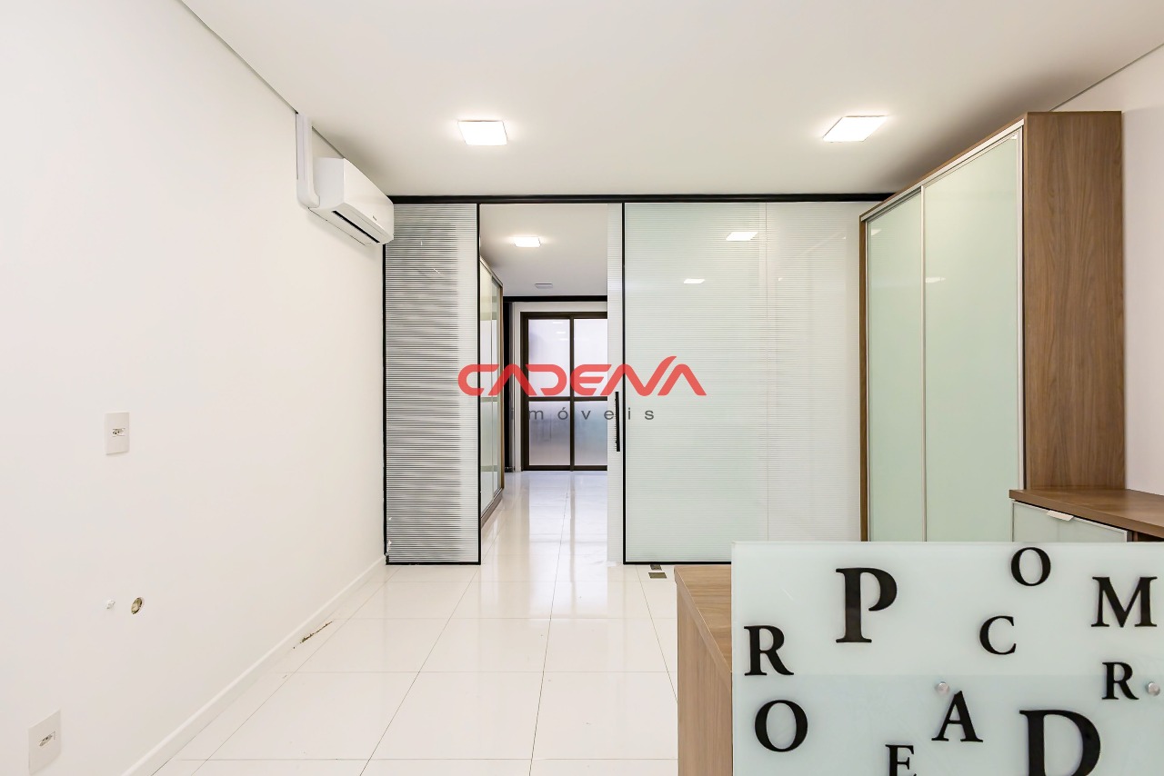 Sala para aluguel no Centro: 