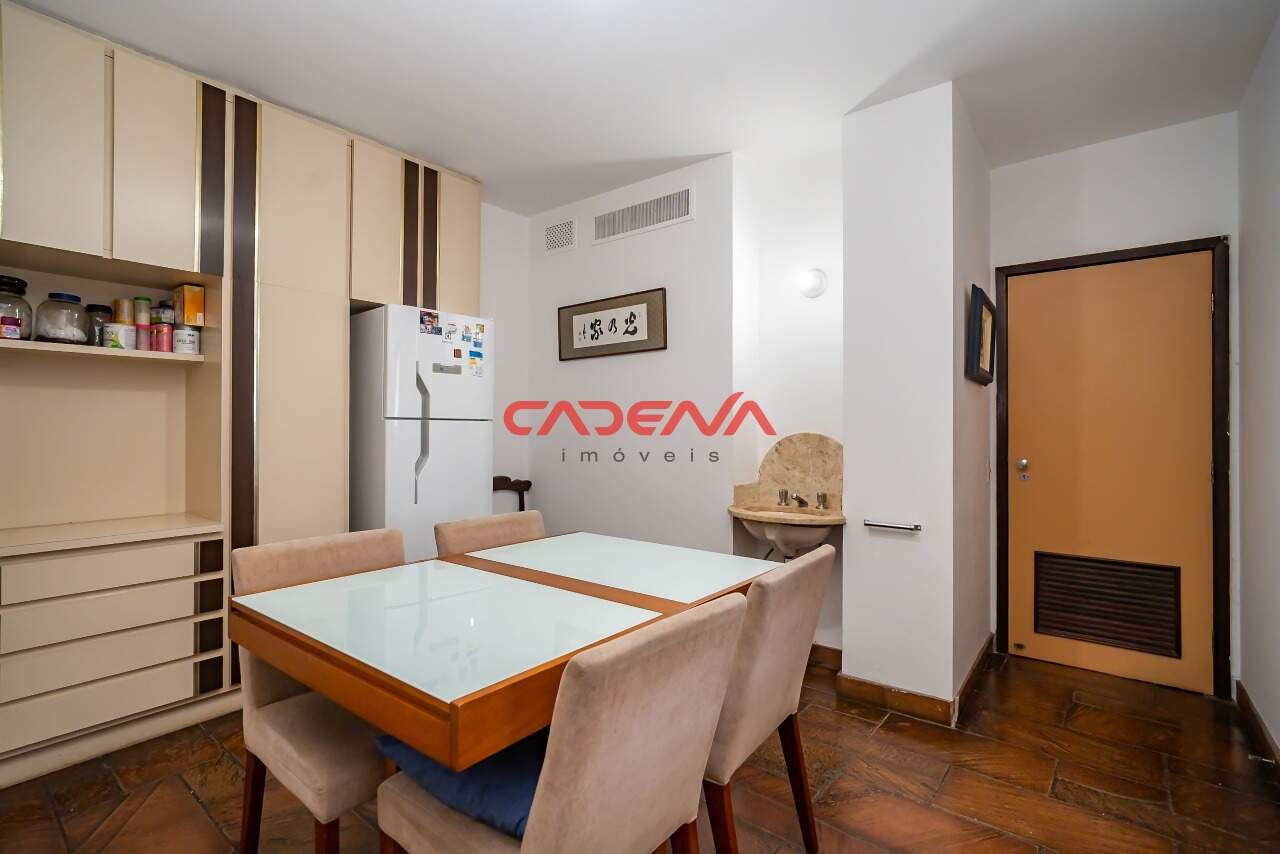 Cobertura à venda no Centro Cívico: 