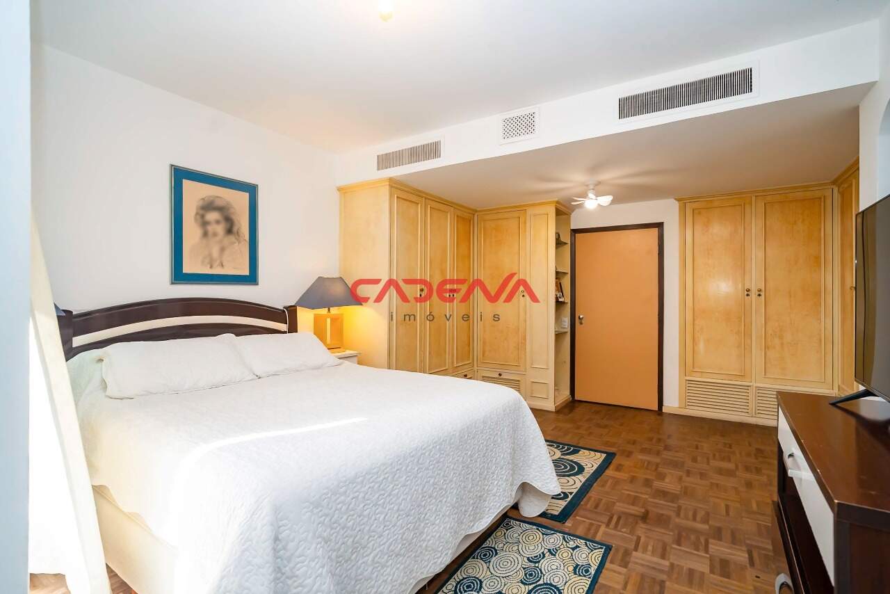 Cobertura à venda no Centro Cívico: 