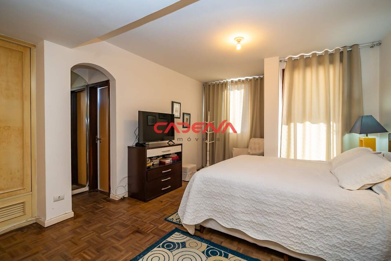 Cobertura à venda no Centro Cívico: 