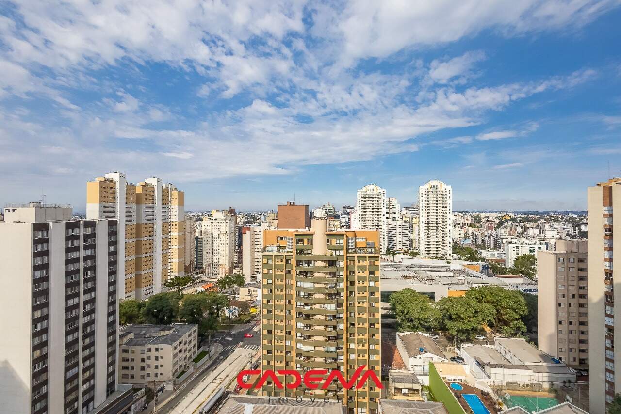 Cobertura à venda no Água Verde: 