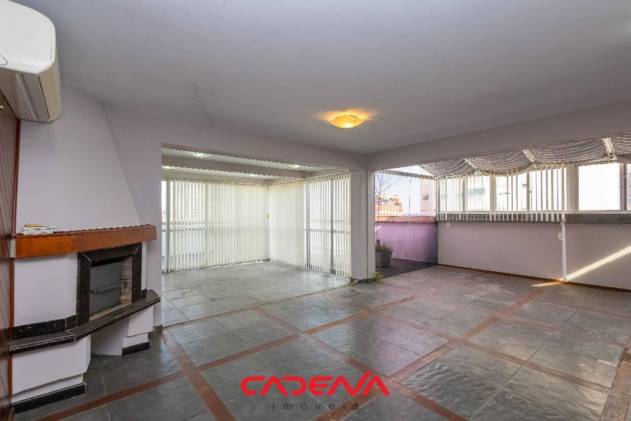 Cobertura à venda no Água Verde: 