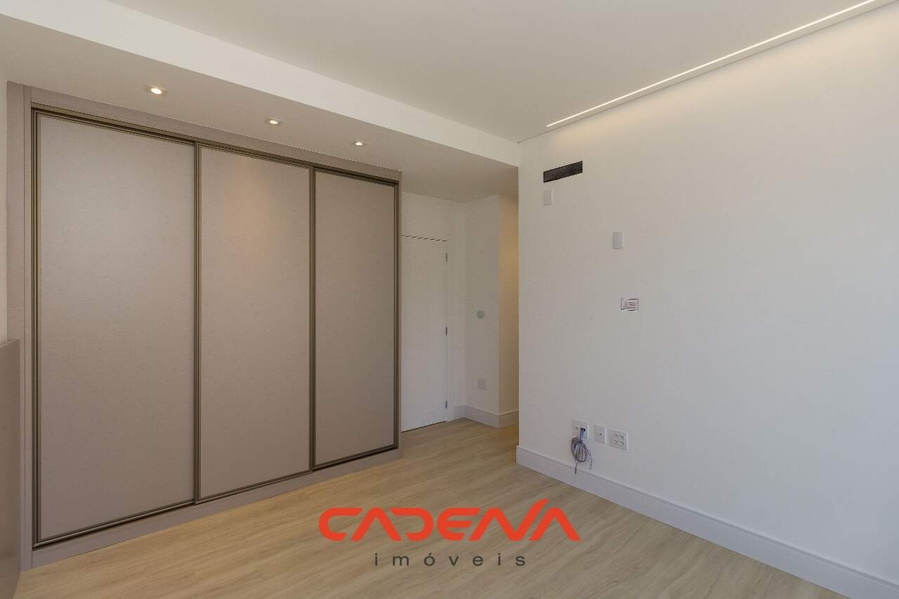 Apartamento à venda no Cabral: 
