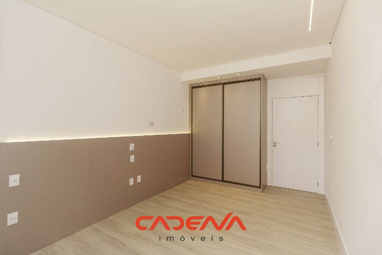 Apartamento à venda no Cabral: 