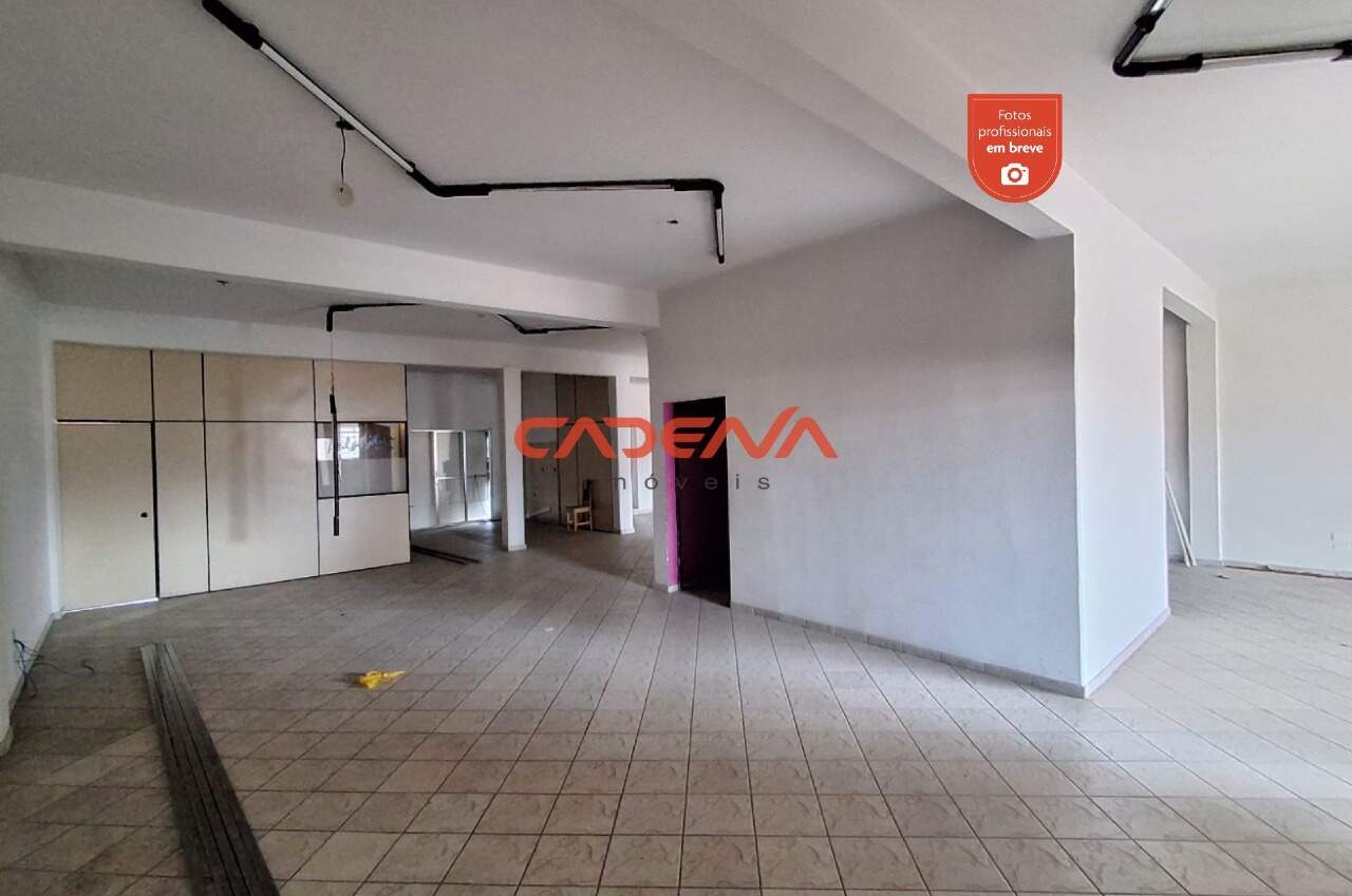 Casa comercial para aluguel no Xaxim: