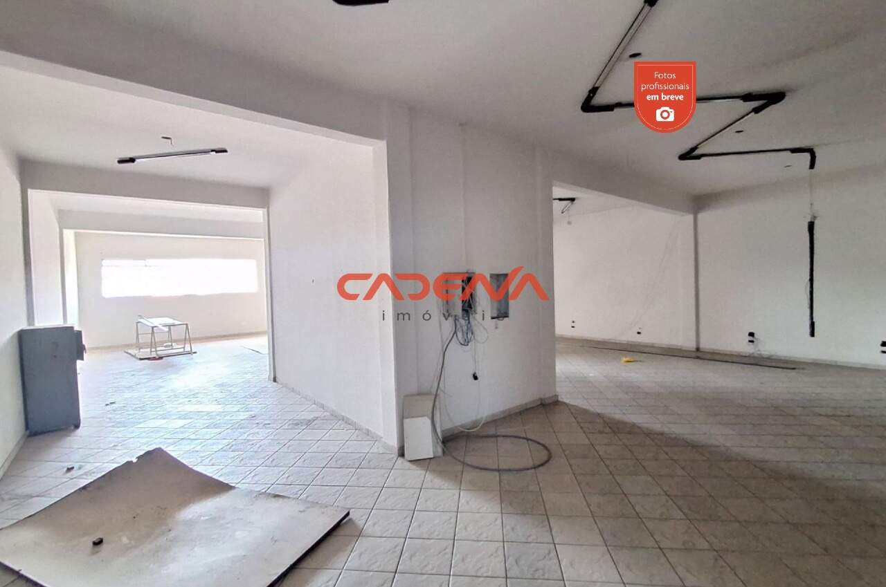 Casa comercial para aluguel no Xaxim: