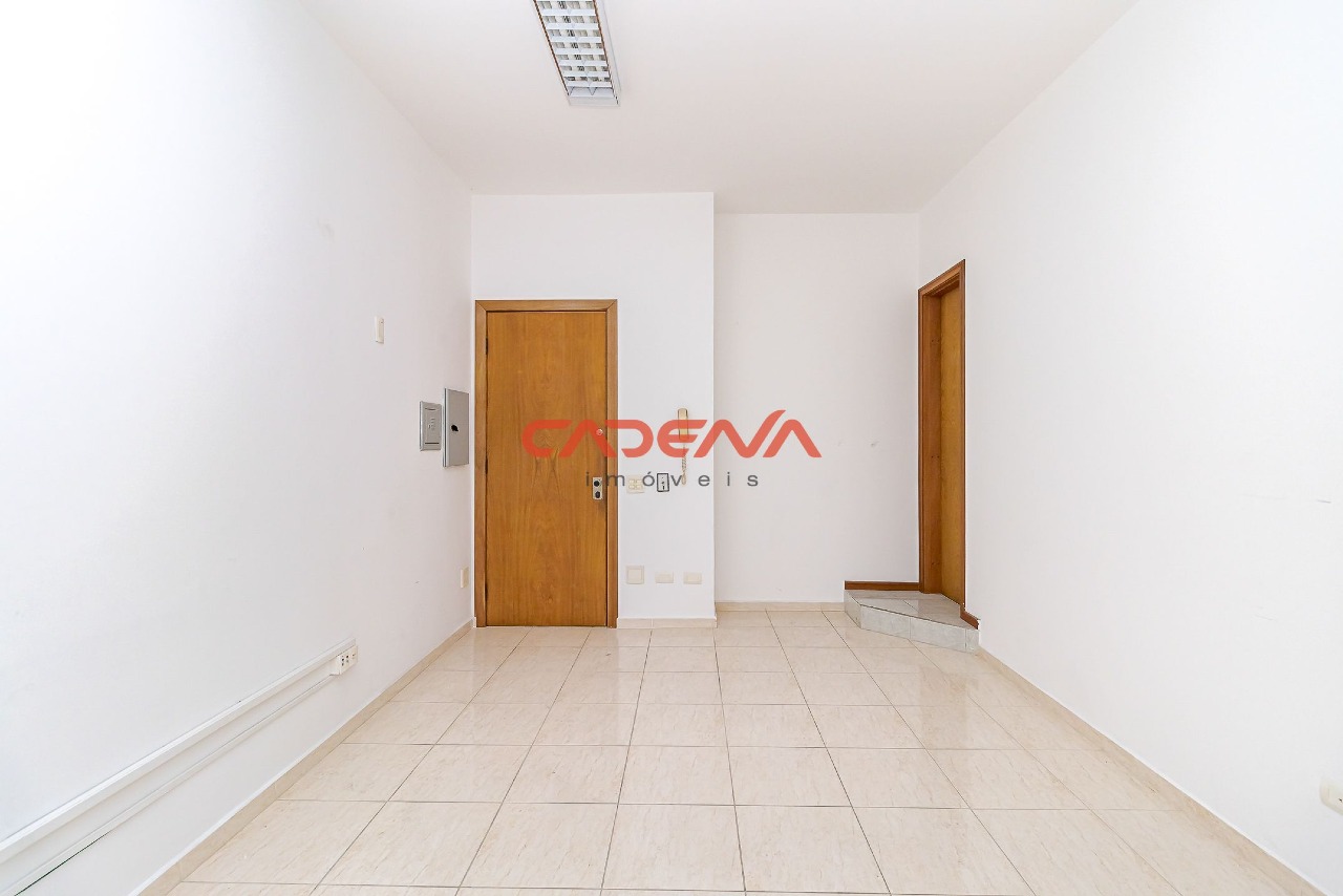 Sala à venda no Centro: 