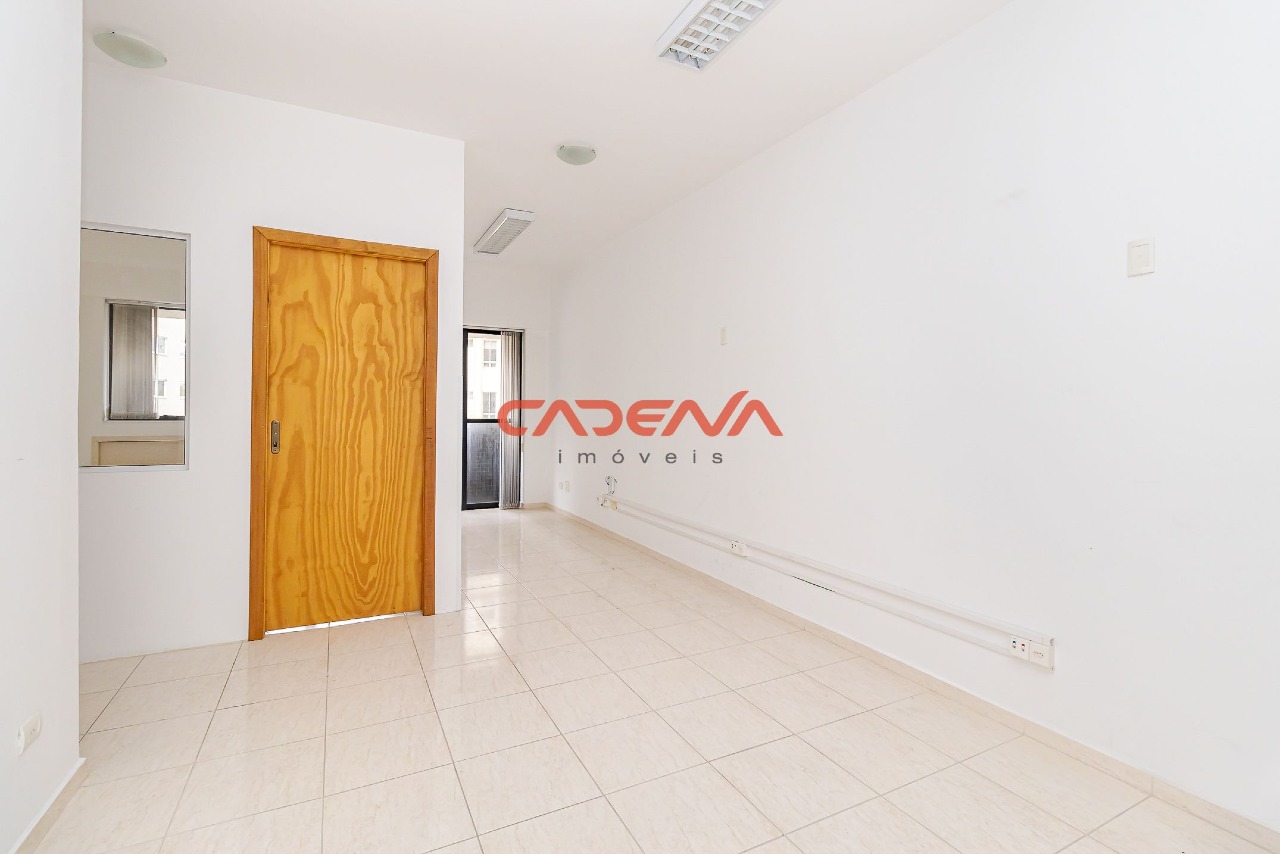 Sala à venda no Centro: 