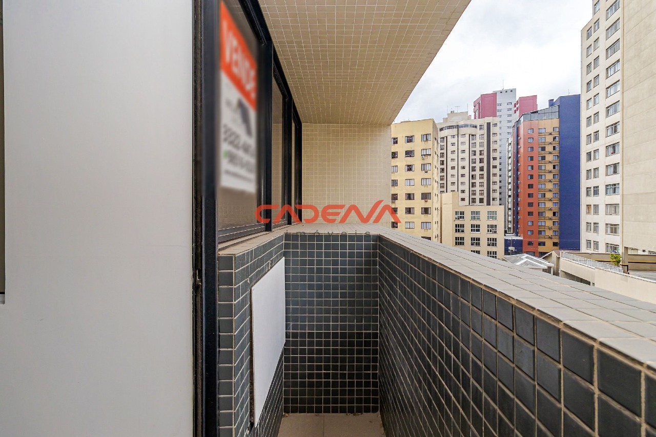 Sala à venda no Centro: 