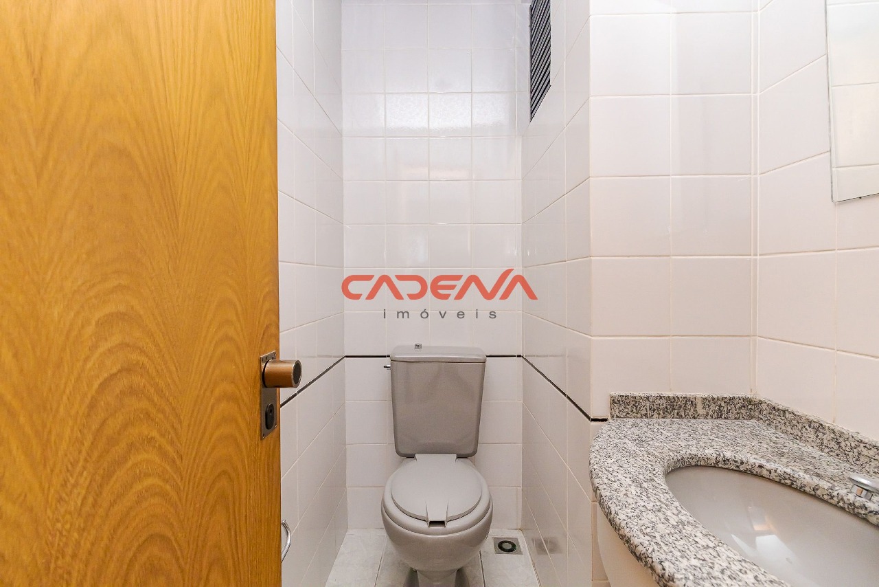 Sala à venda no Centro: 