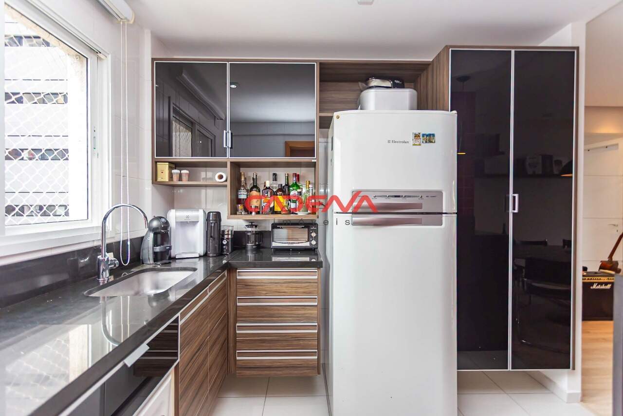Apartamento à venda no Cabral: 
