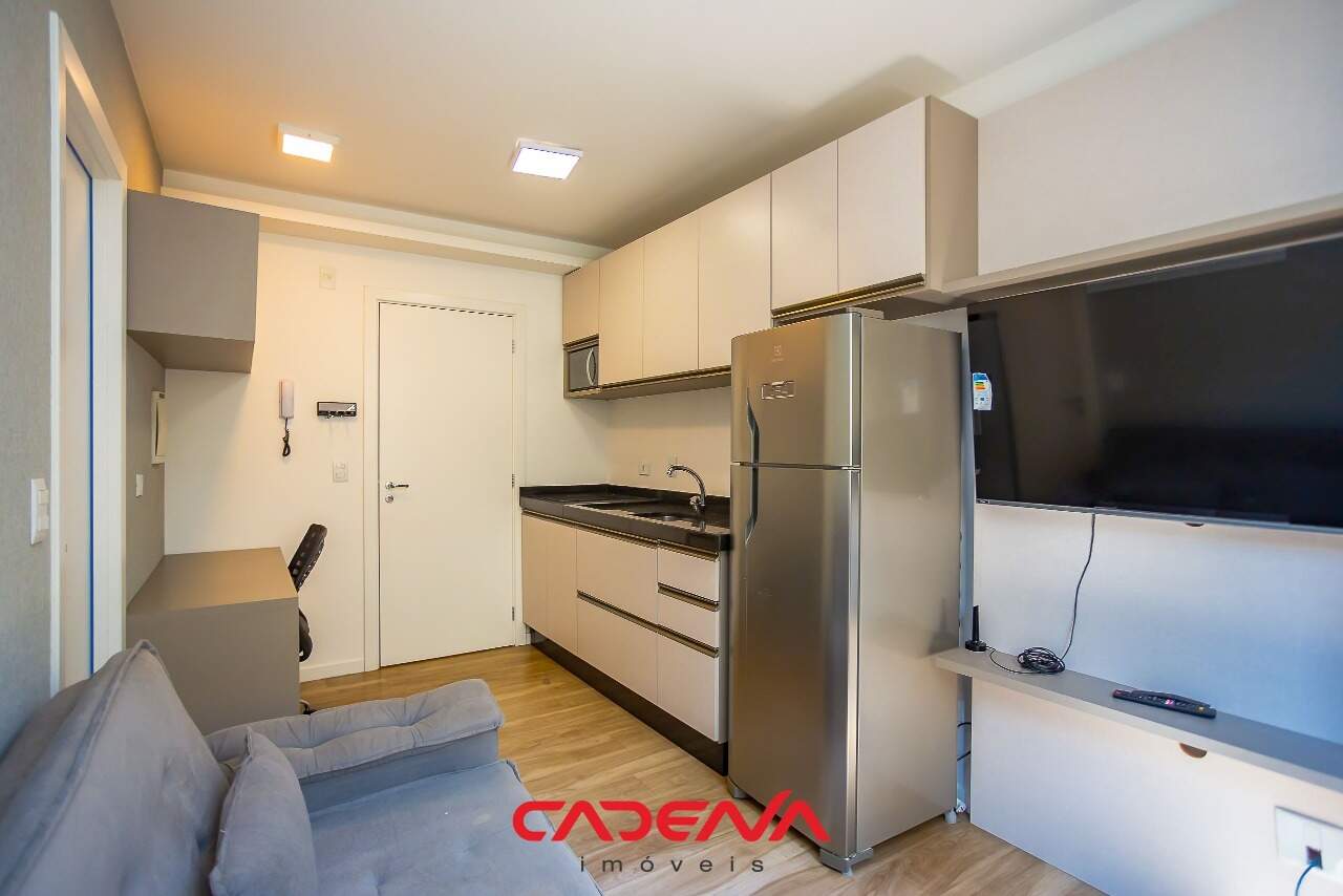 Apartamento à venda no Mercês: 