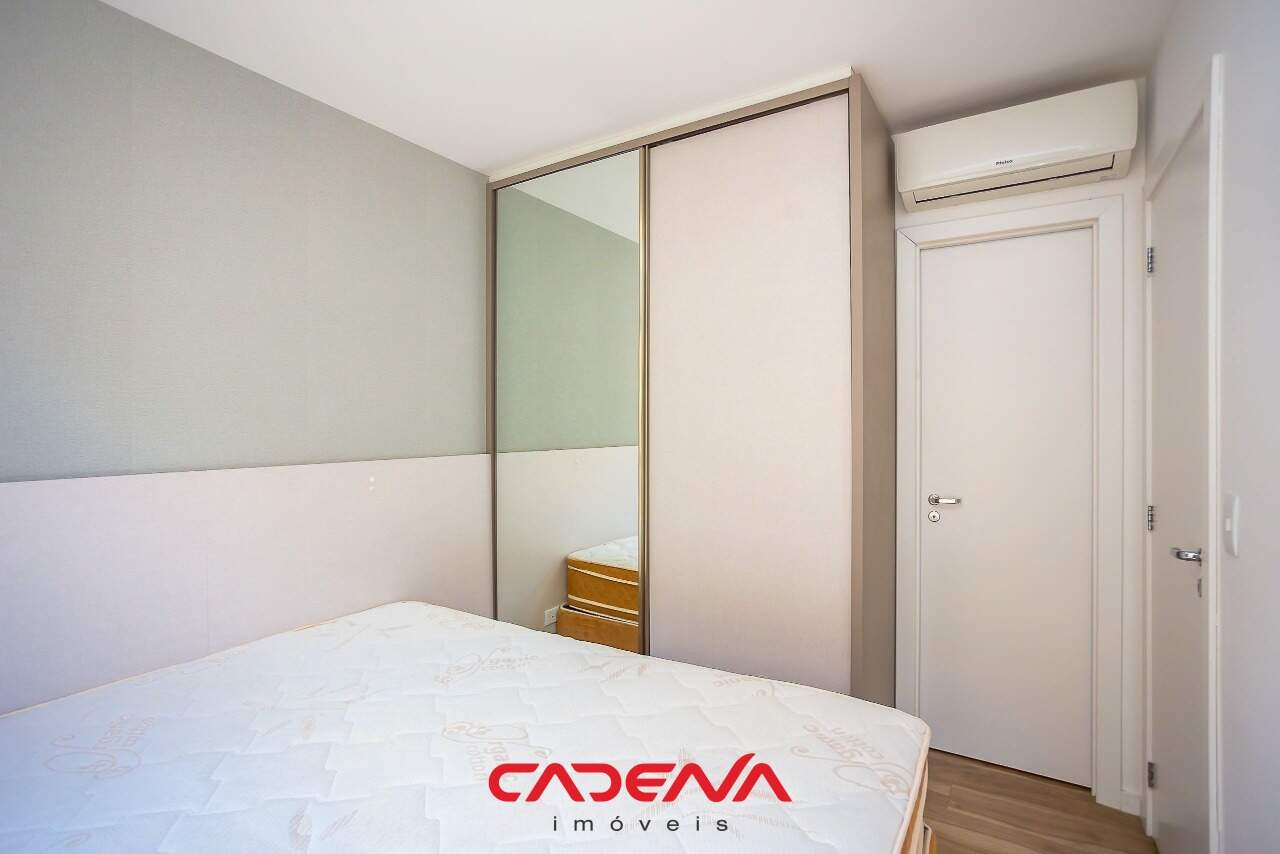 Apartamento à venda no Mercês: 