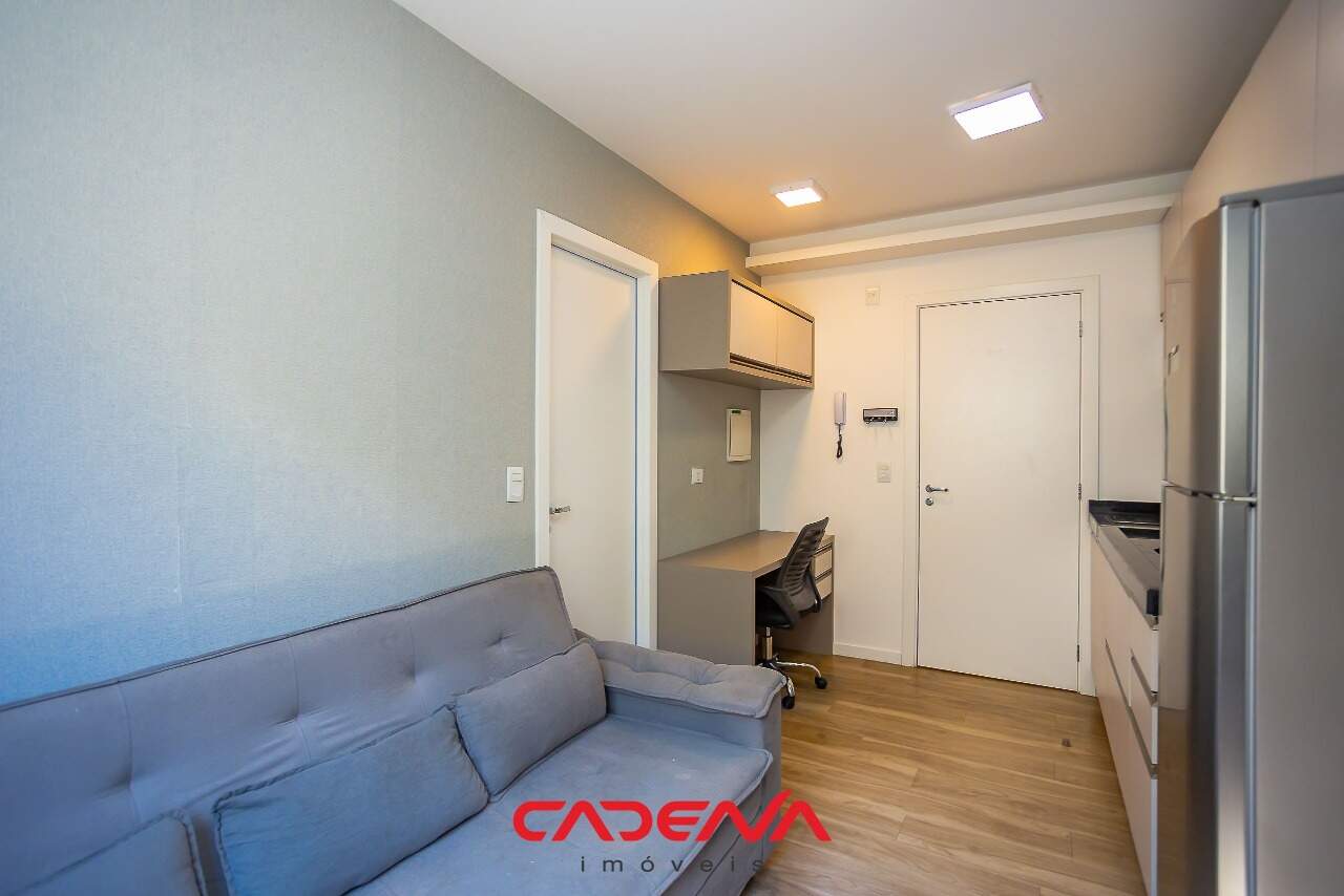 Apartamento à venda no Mercês: 