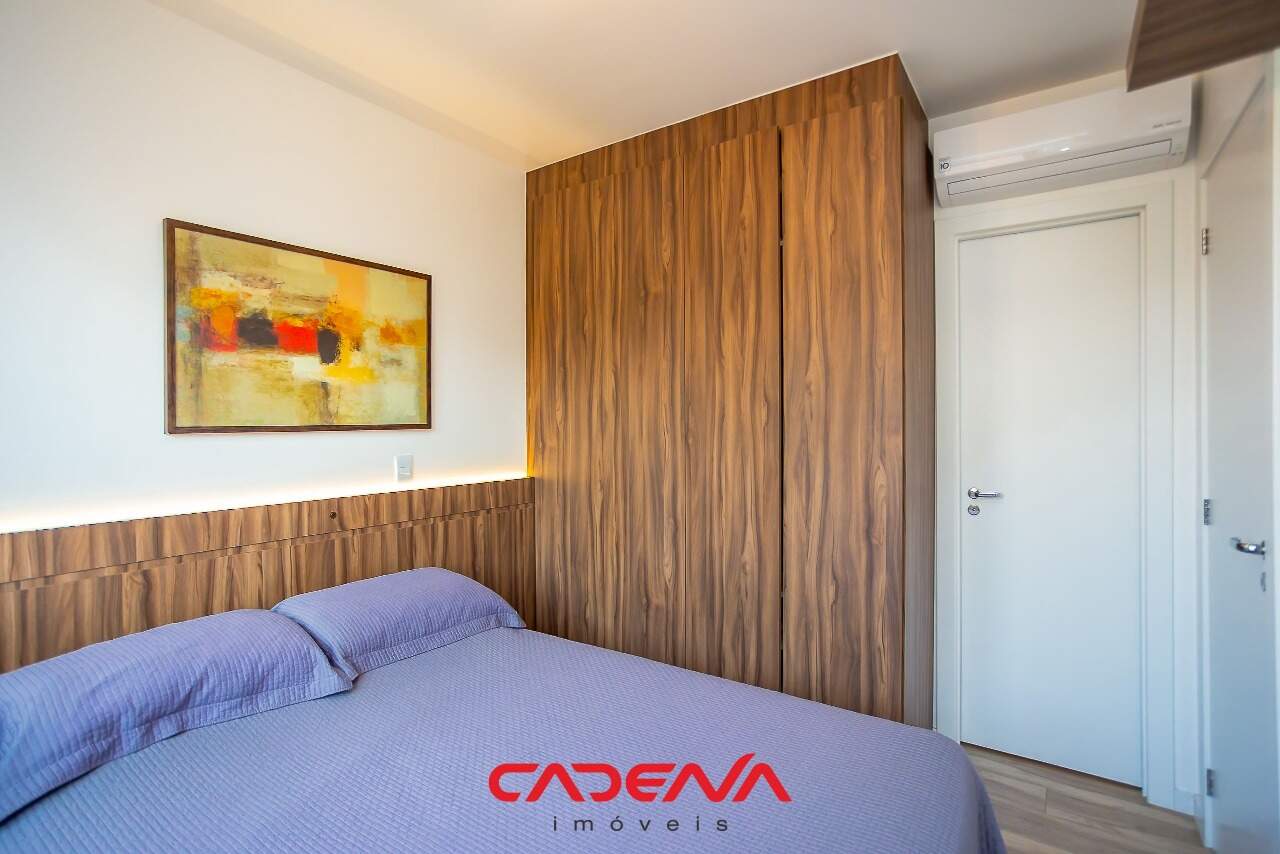Apartamento à venda no Mercês: 