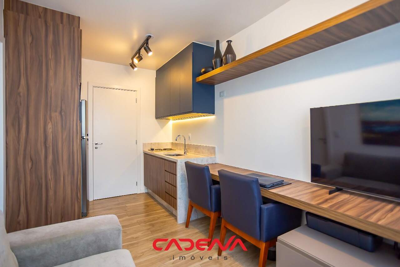 Apartamento à venda no Mercês: 