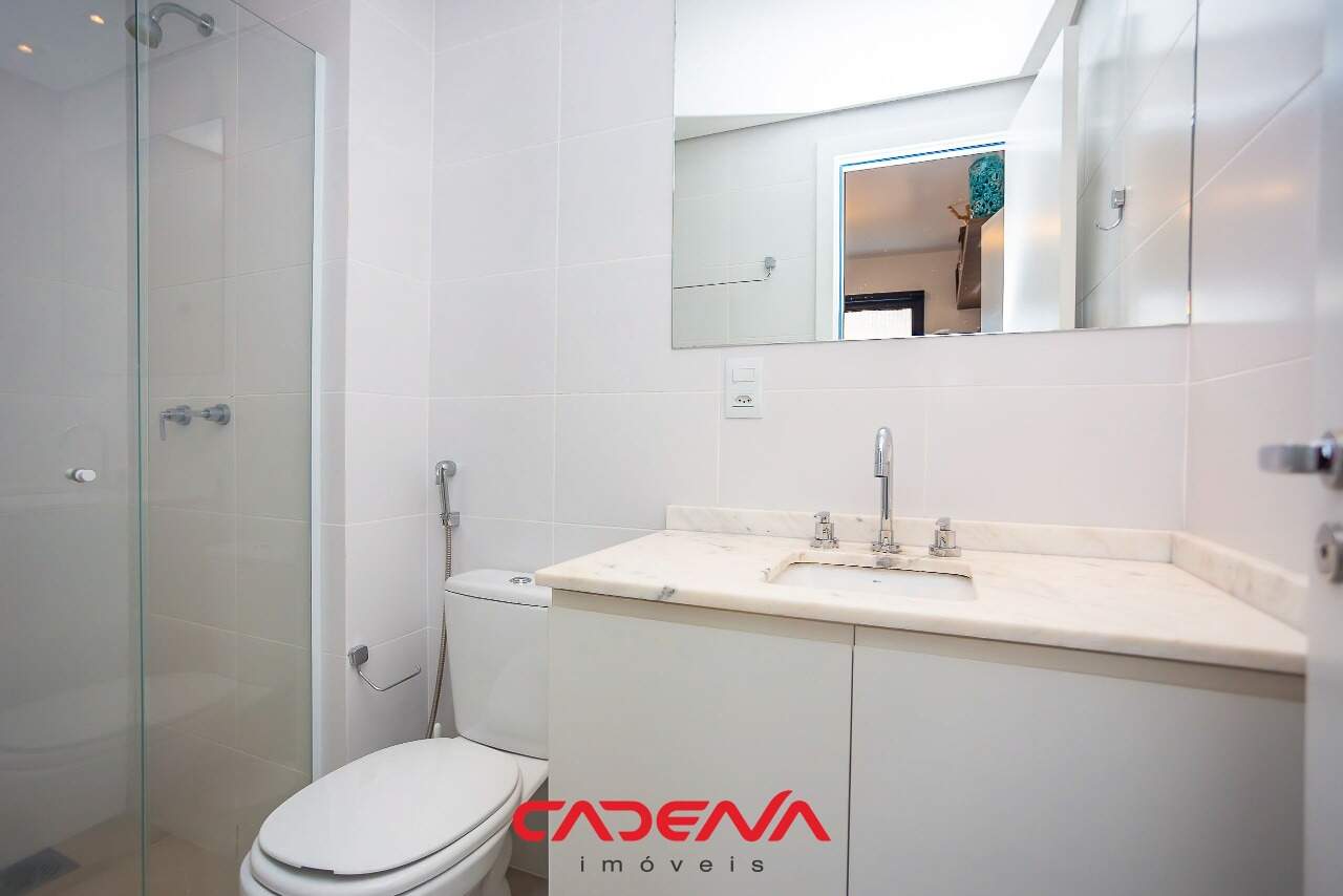 Apartamento à venda no Mercês: 