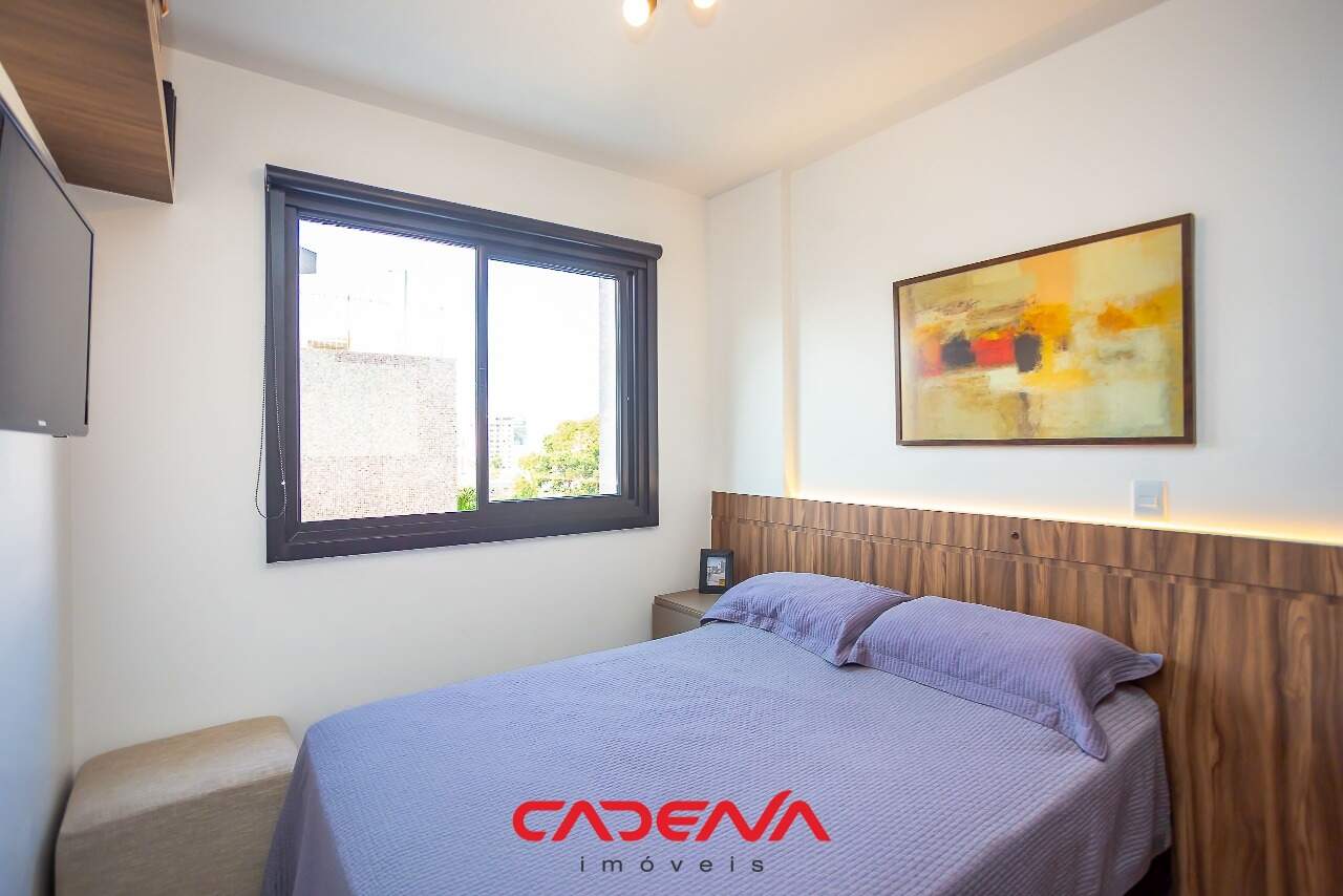 Apartamento à venda no Mercês: 