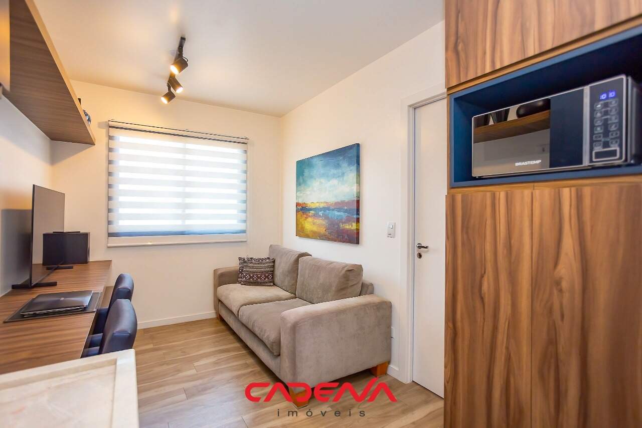 Apartamento à venda no Mercês: 
