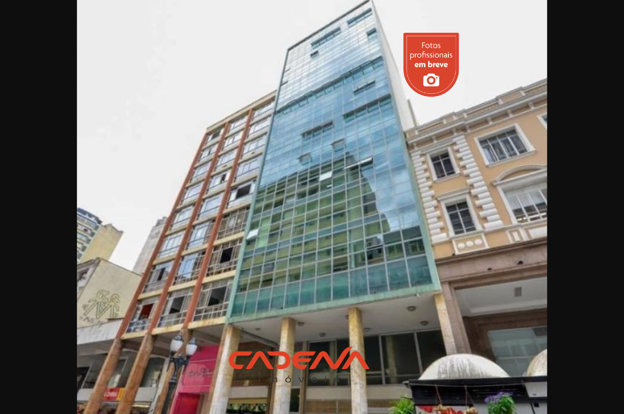 Sala à venda no Centro: 