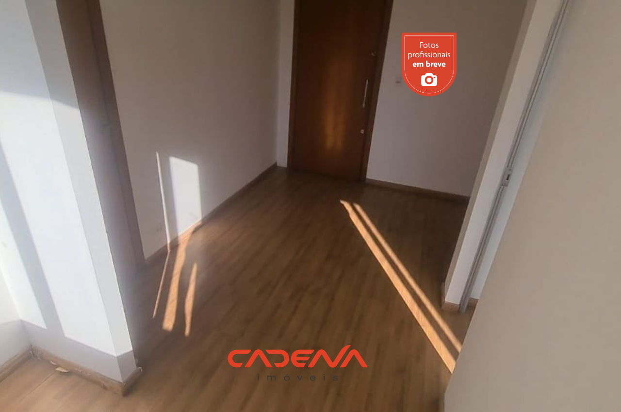 Sala à venda no Centro: 