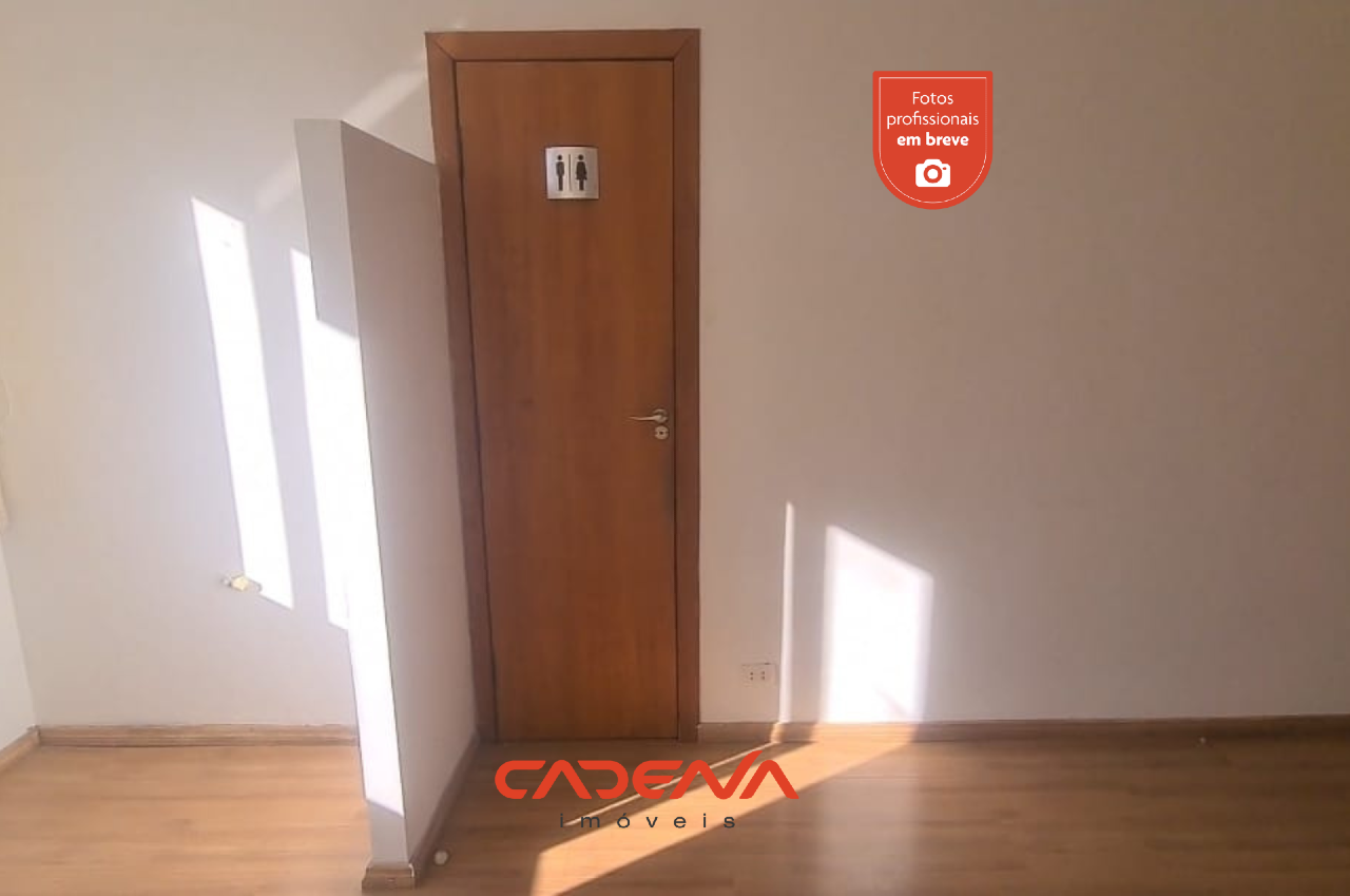 Sala à venda no Centro: 