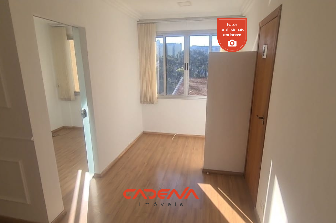 Sala à venda no Centro: 