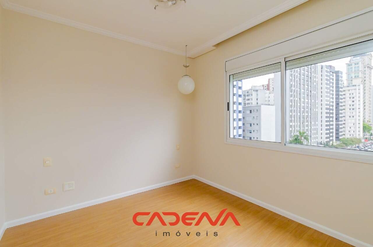 Apartamento à venda no Batel: